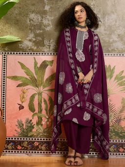 Vastramyaa - Women Wine Floral Printed Kurta with Pant and Dupatta