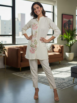 Zolo Label - Women Off White Floral Embroidered Tunic and Pant