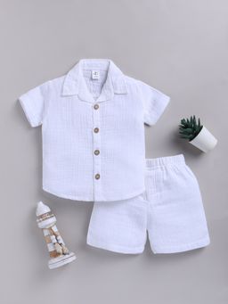 Clt.s - White Solid Cotton Short Sleeves Shirt with Shorts