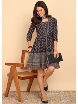 Vbuyz - Navy Blue Floral Printed Fit and Flare Stitched Dress