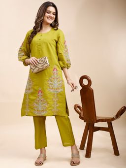 Tikhi Imli - Green Silk Blend With Multi Thread Embroidered Kurta And Pant