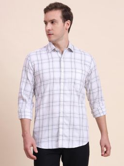 JadeBlue - Men Off White Pure Cotton Checks Tailored Fit Shirt