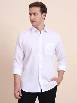 JadeBlue - Men White Pure Cotton Solid Tailored Fit Shirt