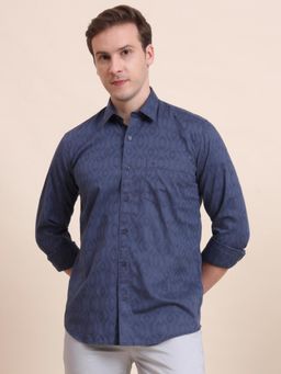 JadeBlue - Men Blue Cotton Blend Solid Tailored Fit Shirt