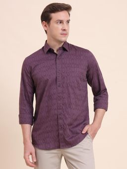 JadeBlue - Men Purple Cotton Blend Solid Tailored Fit Shirt