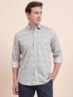 JadeBlue - Men Green Pure Cotton Printed Tailored Fit Shirt
