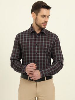 JadeBlue - Men Red Pure Cotton Checks Regular Fit Shirt