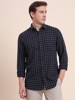 JadeBlue - Men Black Pure Cotton Checks Slim Fit Shirt