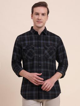 JadeBlue - Men Black Pure Cotton Checks Slim Fit Shirt