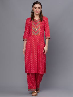 Shree - Women Rayon Red Floral Printed Kurta With Comfort Pant (Set Of 2)