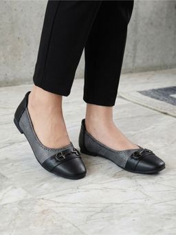 Carlton London - Women Black Ballerina