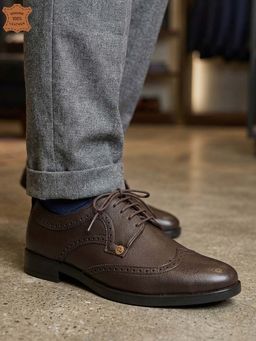 Carlton London - Men Brown Classic Wingtip Leather Brogues