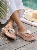 Beige color option, Currently selected