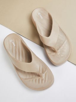 max - Women Beige Platform Sandals