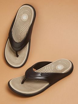 max - Men Beige Sandals