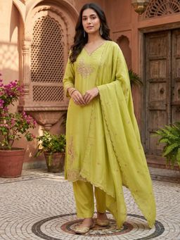 Koskii - Women Green Floral Embroidered Kurta with Pant and Dupatta