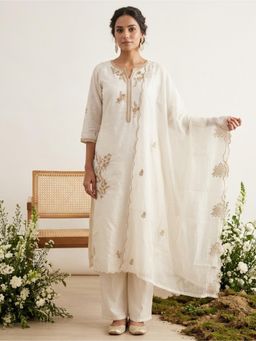 Koskii - Women White Embroidered Zardozi Kurta with Pant and Dupatta