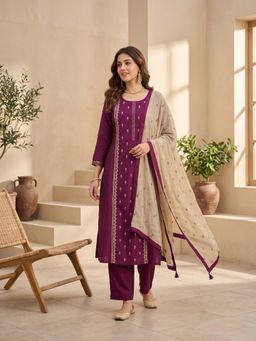 Koskii - Women Wine Embroidered Thread Work Kurta with Pant and Dupatta