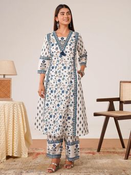 ARAMYA - Women Off White Floral Printed Kurta with Palazzo