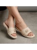Beige color option, Currently selected