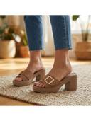 Beige color option, Currently selected