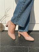 Nude color option