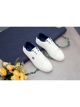 Ben Sherman - Target Chase Men White Solid Lace-Up Casual Sneakers