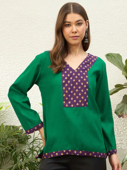 InWeave - Green Solid Rayon Regular Top