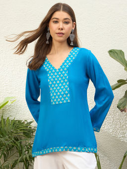 InWeave - Blue Solid Rayon Regular Top