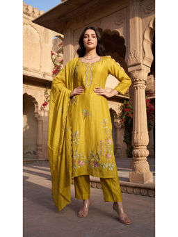 WOOMN - Yellow Chanderi Embroidered Straight Kurta & Pant with Dupatta