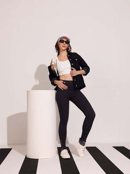 DOLCE CRUDO - Women Black Slim Fit Zipper and Raw Edge Detailing Stretchable Jeans