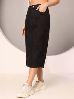 DOLCE CRUDO - Women Black Straight High Rise Stretchable Denim Midi Skirt
