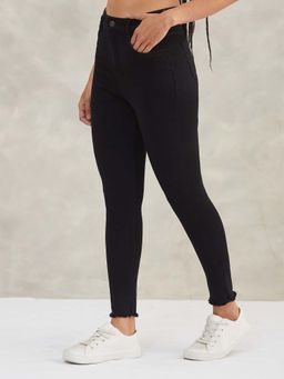 DOLCE CRUDO - Women Black Skinny Fringed Detailing Cropped Stretchable Denim Jeans