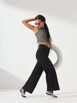 DOLCE CRUDO - Women Black Wide-Leg High-Rise Stretchable Denim Cargo Jeans