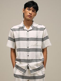 Mufti - Off-White Checks Men Shirt
