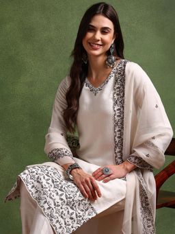 Vaamsi - Women Off White Silk Blend Embroidered Kurta with Pant and Dupatta (Set of 3)