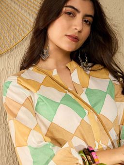 Vaamsi - Women Cotton Blend Geometric Printed Regular Tunic