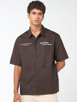 Bewakoof - Men's Brown Typography Relaxed Shirt