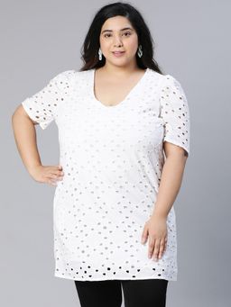 Oxolloxo - Plus Size Solid Cotton Schiffli V-Neck Tunic