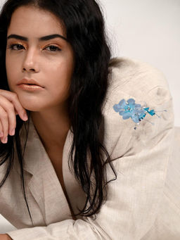 Odette - Women Blue Metal Floral Pearl Brooch