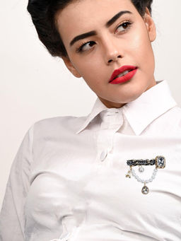 Odette - Women Metal Pearl Brooch