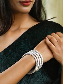 Adwitiya - Women Rhodium Plated Kundan Studded Bangles White (Set of 4)