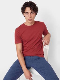 max - Red Cotton Solid Tshirt