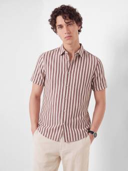 max - Men Striped Regular Fit Red Shirt