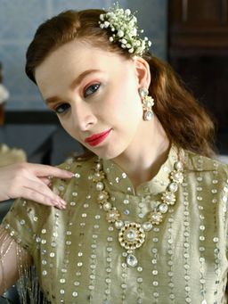 Odette - White and Apricot Floral Choker Neckpiece
