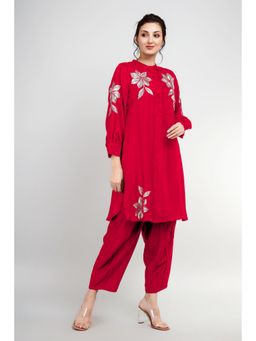 Dora Dori - Red Chanderi Straight Kurta with Pant