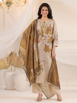 Rangdeep - Cream Tissue V-Neck Kurta with Pant and Dupatta