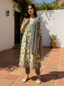 Rangita - Women Grey Rayon Embroidered Kurta with Pant and Dupatta
