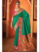 Green color option, Sold out, Currently selected
