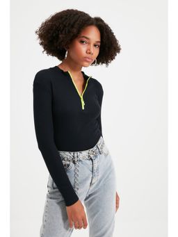 Trendyol - Navy Semi-fit Solid-plain Round Neck Top